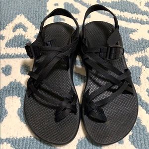 Double strap black Chacos sz 9